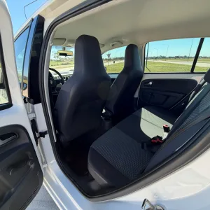 Volkswagen Up Move