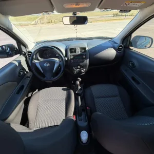 Nissan March 1.6 Atractive Pure Drive