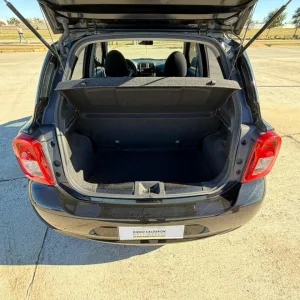 Nissan March 1.6 Atractive Pure Drive
