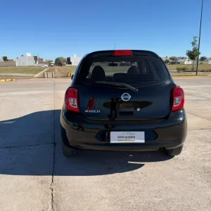 Nissan March 1.6 Atractive Pure Drive