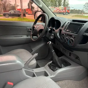 Toyota Hilux SRV 4x2